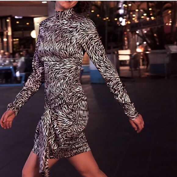 Likely Khaleesi Animal Print Long Sleeve Ruched Tie Mini Dress | SZ 2 | Gold - Picture 5 of 12